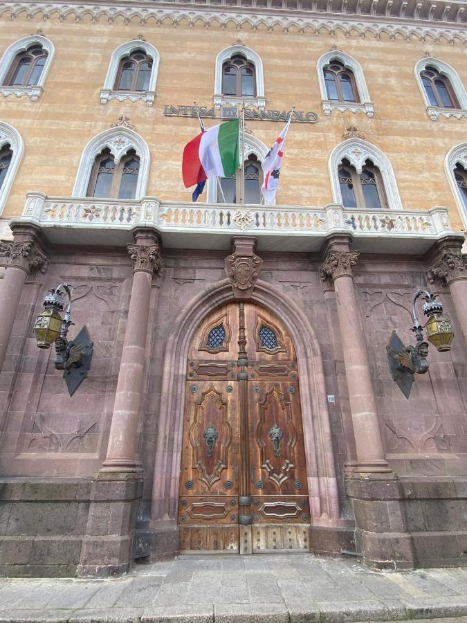 B&B Julia'S Friends Sassari Exterior photo